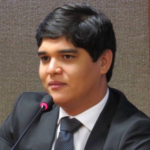 O deputado Vitor Bonfim assume a Secretaria de Agricultura em 2016 (Foto: Reprodu&ccedil;&atilde;o Facebook)