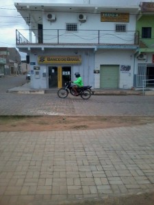 Fachada da ag&ecirc;ncia banc&aacute;ria, em Canudos. (Foto: Jandeilson Melo)