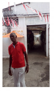 Deco de Omolu, comerciante há 40 anos do Mercado de São Miguel Foto: Juliana Dias/Bahia.ba