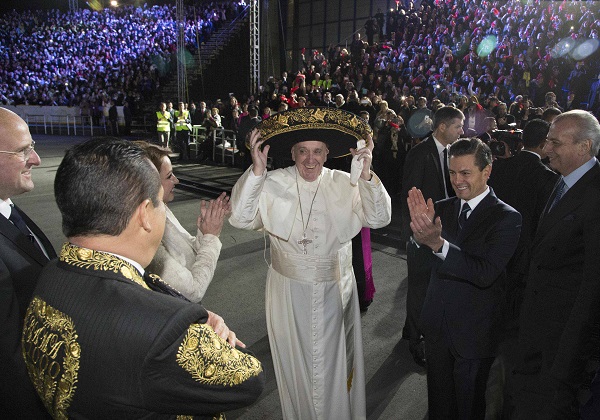 Papa Francisco chegou ao México na noite de sexta-feira e iniciou sua viagem oficial ao país neste sábado )Foto: Presidência do México/Divulgação)