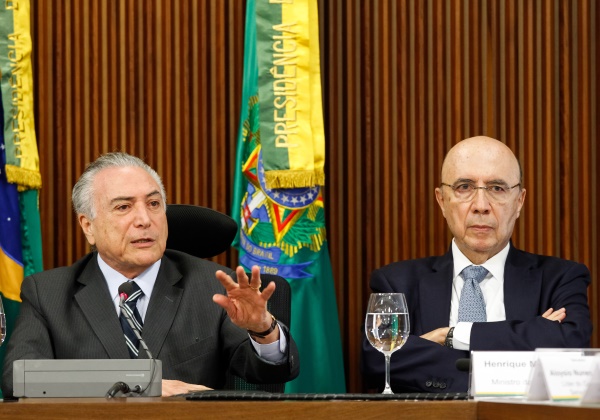 Brasília - DF, 15/06/2016. Presidente em Exercício Michel Temer durante reunião com líderes da base aliada da Câmara e do Senado. Foto: Beto Barata/PR