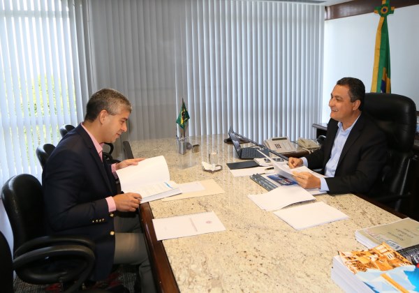 Rui Costa se reúne com Maurício Barbosa, secretário de segurança pública (Foto: Mateus Pereira/GOVBA).