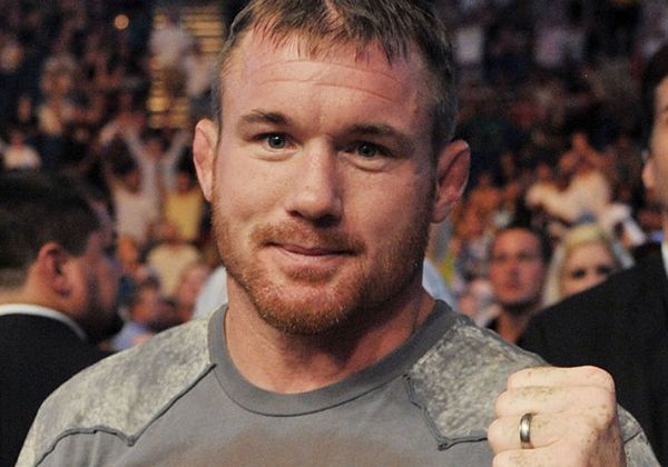 Ex-campeão do UFC sofre acidente e fica em estado grave