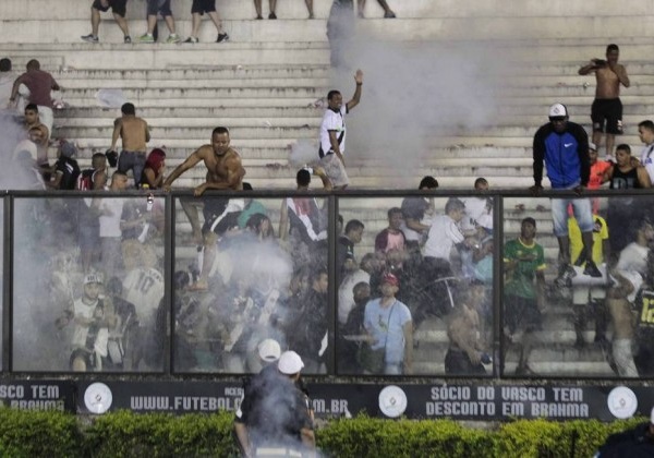 Morre torcedor baleado após violência em Vasco x Flamengo