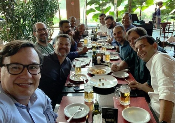 prates movimento estudantil instagram