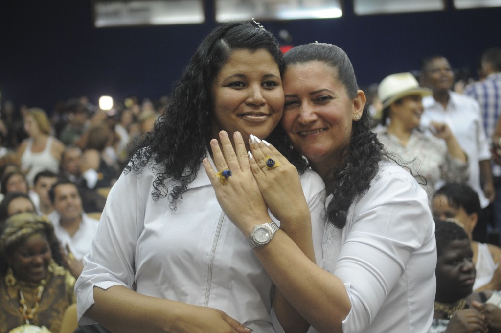 Cerimônia coletiva de casamento civil homoafetivo no Rio de Janeiro. (Foto: Reprodução/Fotos Públicas)