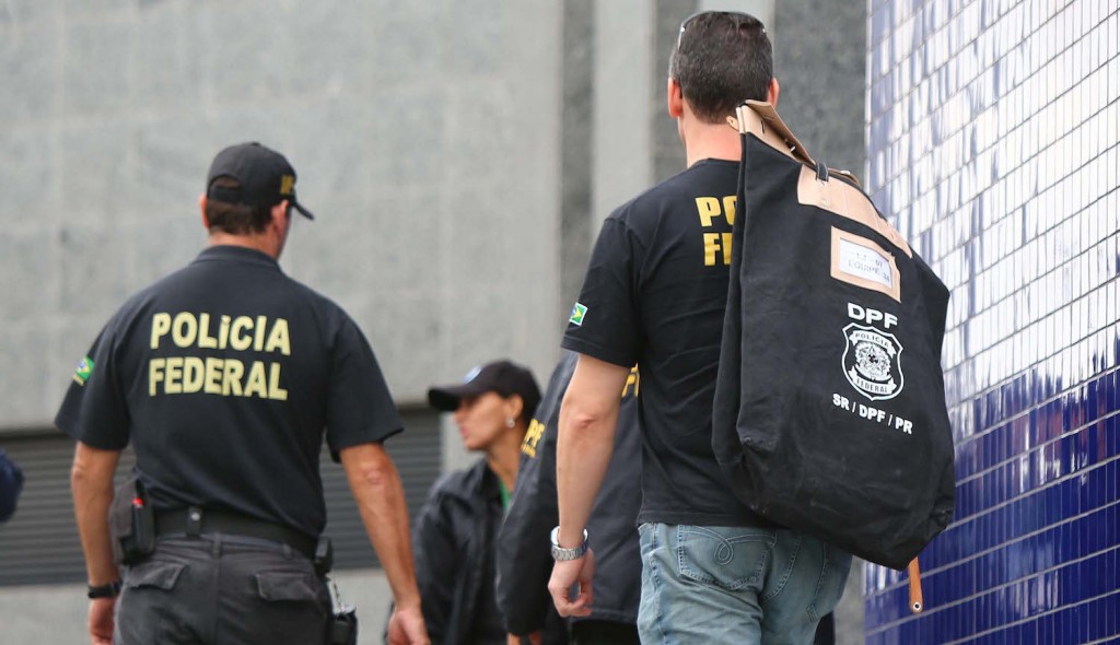 A Polícia Federal (PF) cumpre, desde a madrugada desta terça-feira, (24), a 21ª fase da Lava Jato, batizada de Operação Passe Livre.(Foto: Marcos Bezerra/Futura Press/Estado Conteúdo).