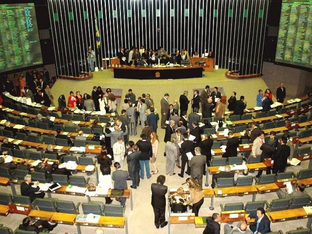 O plenário da Câmara dos Deputados no Brasil. (Foto: Reprodução/Wikimedia) O plenário da Câmara dos Deputados no Brasil. (Foto: Reprodução/Wikimedia)
