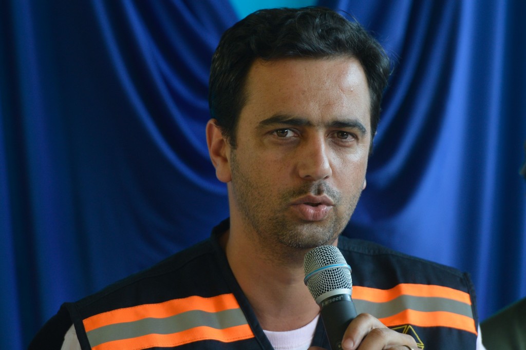 O prefeito de Mariana, Duarte Júnior, durante coletiva sobre o rompimento de barragens da mineradora Samarco. (Foto: Antonio Cruz/Agência Brasil)