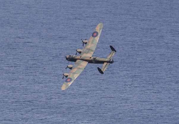 avião bombardeiro (Foto: Reprodução Pixabay) avião bombardeiro (Foto: Reprodução Pixabay)