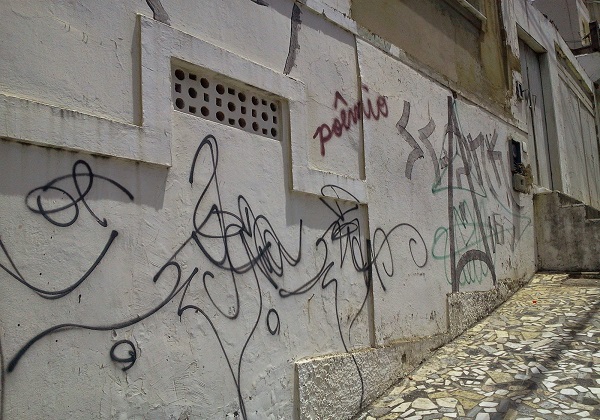 Lei endurece punição e pichação em Salvador pode custar R$ 21 mil; entenda