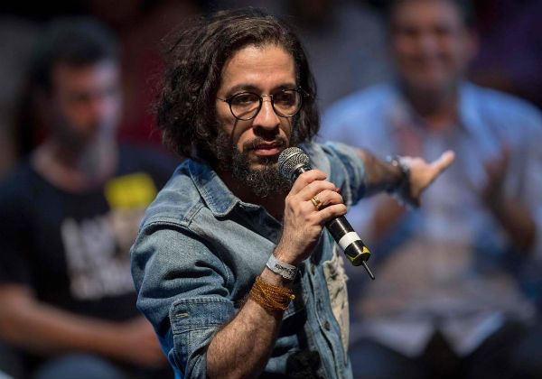 Jean Wyllys aceita convite do PT e disputará vaga na Câmara dos Deputados