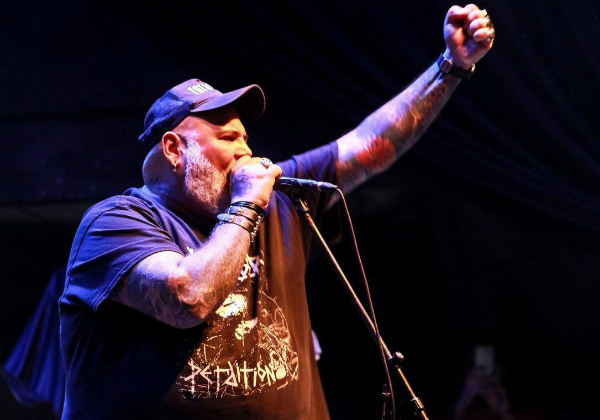 Cantor é flagrado com porção de droga em aeroporto de BH