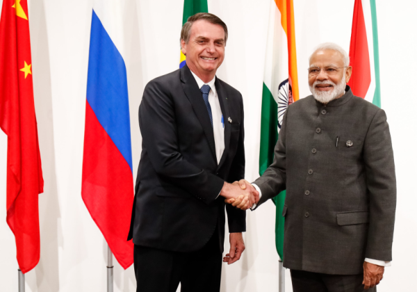 Agricultores indianos repudiam visita de Bolsonaro: ‘regime corrupto…