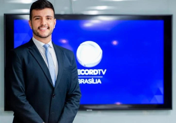 Ex-âncora da Globo que se assumiu gay deixa TV disputará eleição para…
