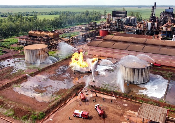 Reservatório com 5 milhões de litros de etanol explode em usina no…