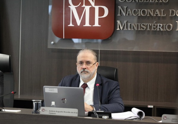 Advogados protocolam reclamação disciplinar no CNMP contra…