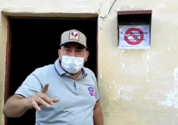 Na Venezuela, prefeito determina que casas de pacientes com…