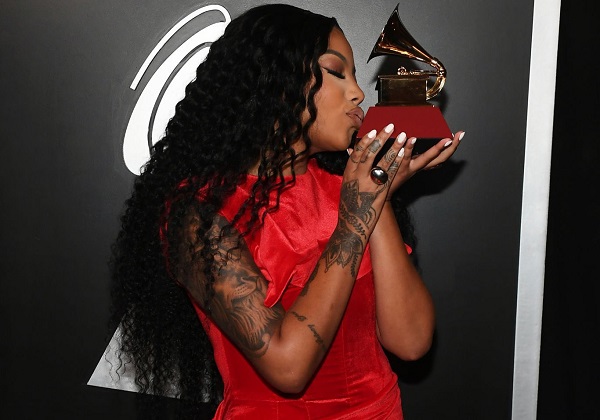 Ludmilla rebate críticas sobre lançamento de música em outro idioma…
