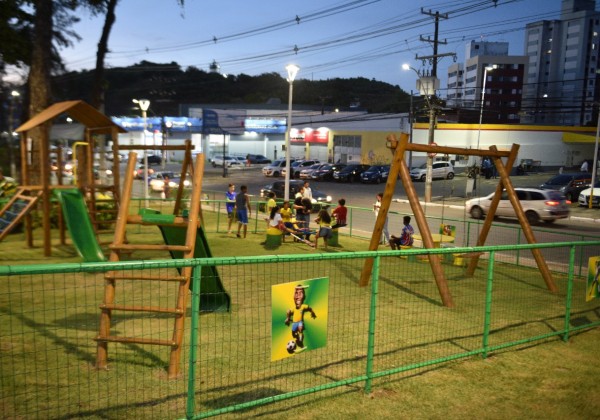 HOMENAGEM PELÉ