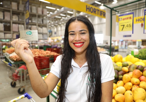Governo do Estado disponibiliza novo crédito do Bolsa Presença para famílias de estudantes