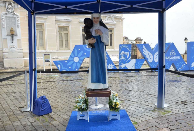 santa dulce