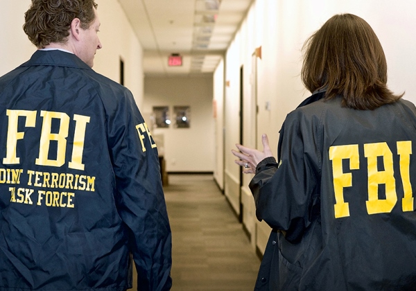 fbi agentes