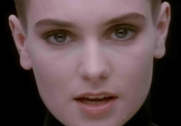 Sinead O’Connor morreu de ‘causas naturais’ aos 56 anos, diz legista