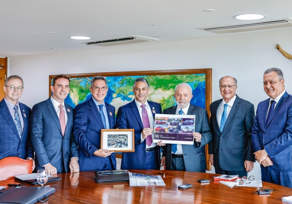 Montadoras de automóveis anunciam R$ 10 bi de investimentos no Brasil