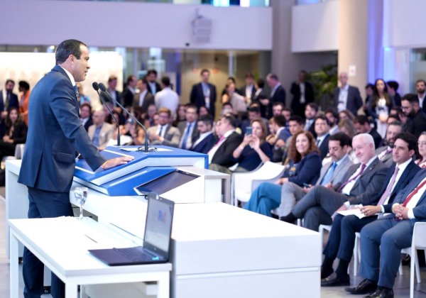 Bruno tenta atrair R$ 2 bi em investimentos da iniciativa privada em…