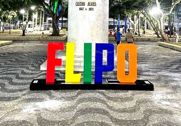 Castro Alves realiza IV edição da Feira Literária do Poeta (FLIPO)