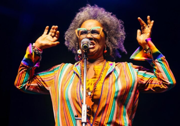 Sandra de Sá é atração confirmada da Feira de Caxixis 2024