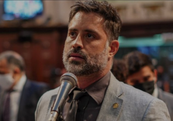 Ex-deputado estadual pelo Rio é condenado por postagem racista
