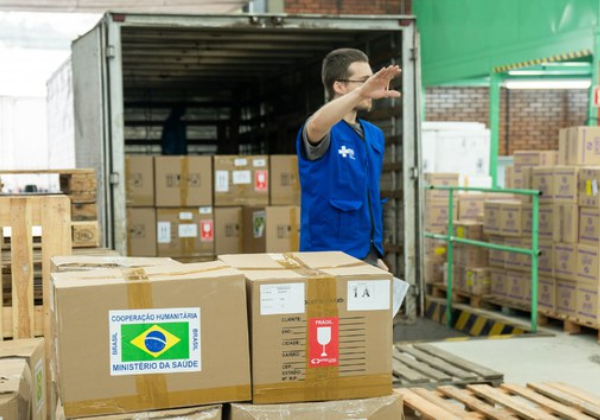 Ministério da Saúde entrega kits de medicamentos para atender quase…