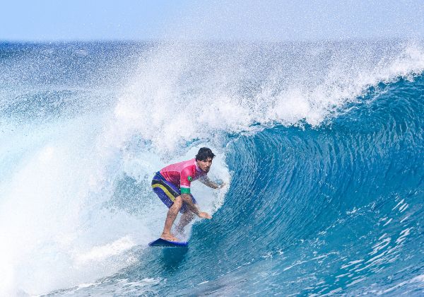 Gabriel Medina confirma volta ao Circuito Mundial de Surfe em 2026