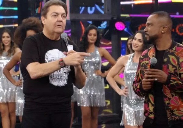 Alexandre Pires conta que Faustão errou Pix de R$ 100 mil