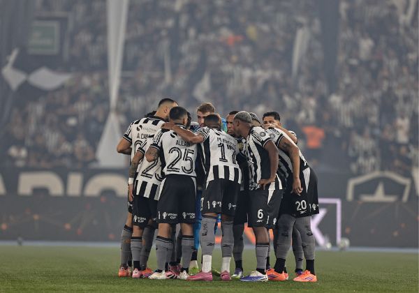 Pagamento de premiação do Mundial gera insatisfação no elenco do Botafogo