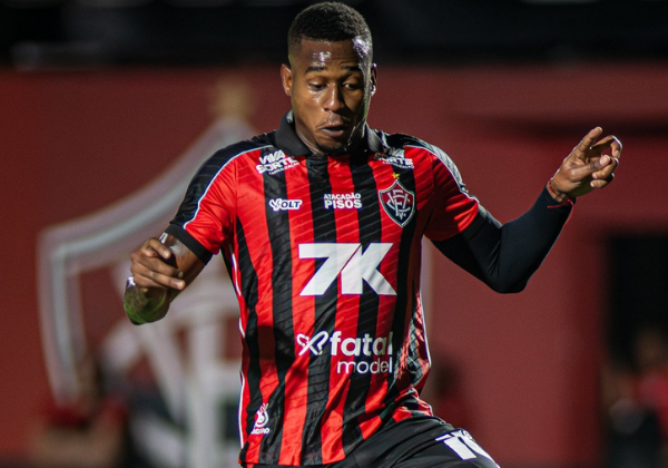 ‘Só faltou concluir em gol’, diz Dudu após revés do Vitória