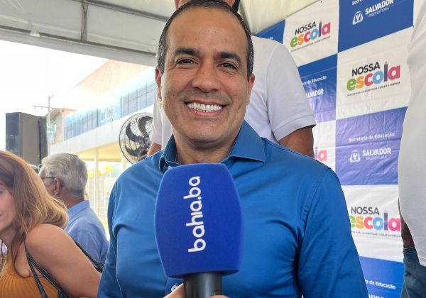VÍDEO: Bruno Reis curte domingo de sol no Porto da Barra e manda recado