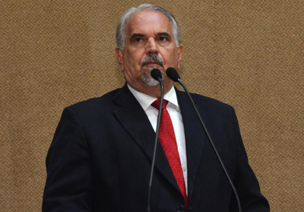 Marcelino Galo rebate críticas de líder da oposição ao governo