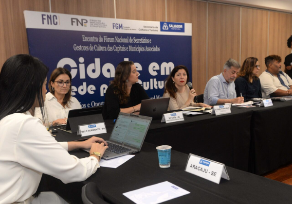 Encontro com gestores de Cultura debate fortalecimento de políticas para o setor