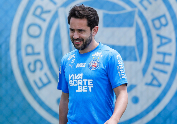 Everton Ribeiro volta a treinar e pode reforçar o Bahia contra o Bragantino