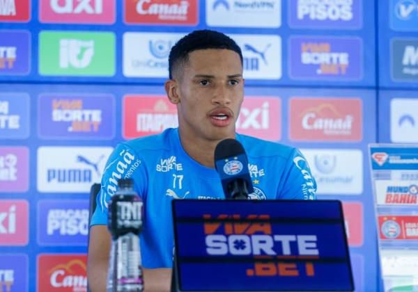 Tiago celebra boa fase no Bahia e agradece confiança de Rogério Ceni