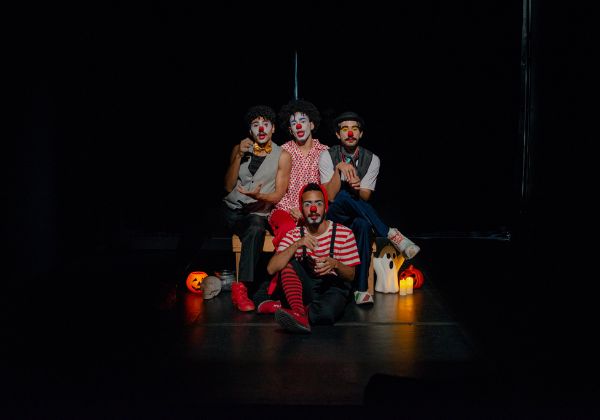 Espetáculo ‘Riso e Grito’ leva a magia do Halloween para o público infantil em Salvador