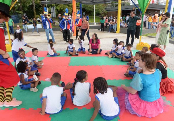 Prefeitura inaugura Mundo Encantado da Criança no Bonfim