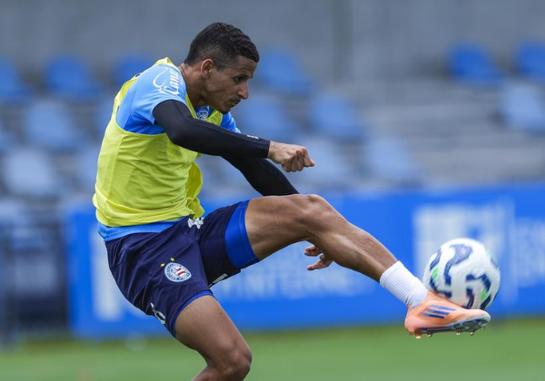Bahia intensifica treinos de finalização antes de enfrentar o Bragantino