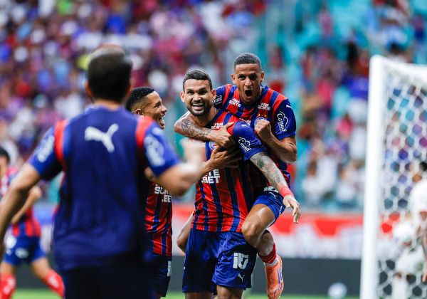 Bahia vence o Bragantino com gol nos acréscimos e segue firme no G-5 da Série A