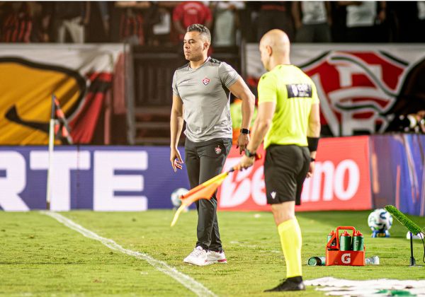 Quebra-cabeça: Vitória perde mais cinco peças para enfrentar o Botafogo