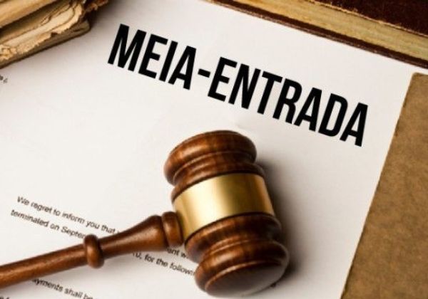 Vereadora protocola projeto para acabar com meia-entrada; saiba detalhes