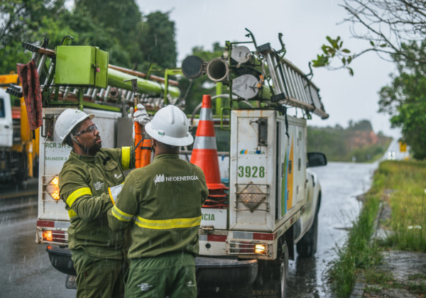 Coelba reforça operação para possível temporal em Salvador e RMS nesta terça